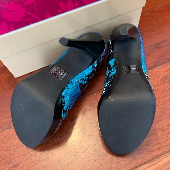 Lulu Townsend Brand NWB Blue Snakeskin shoes - Picture 7 of 7